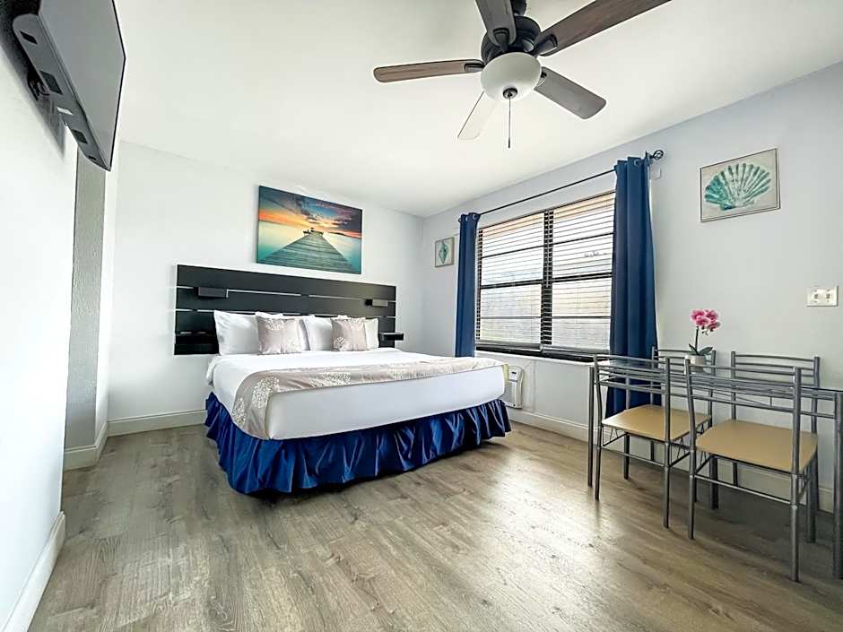 Silver Spray Motel