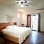Hotel & Hostal 230