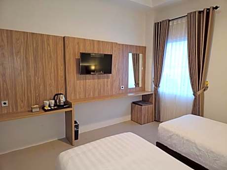 Deluxe Double or Twin Room