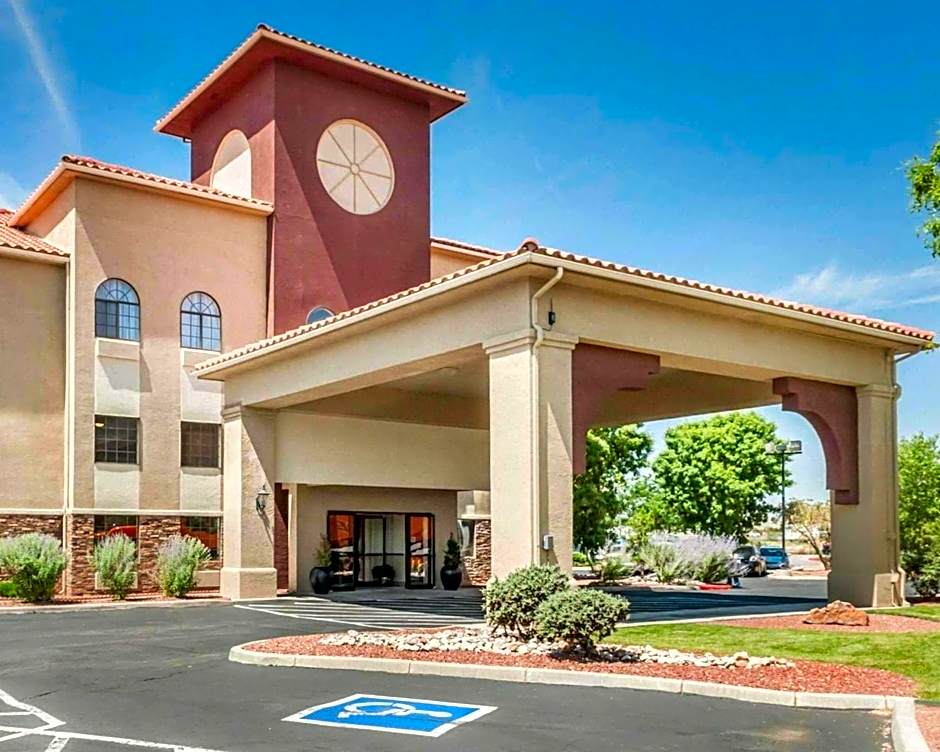 Photo 1 of 30 of Quality Inn & Suites Albuquerque West