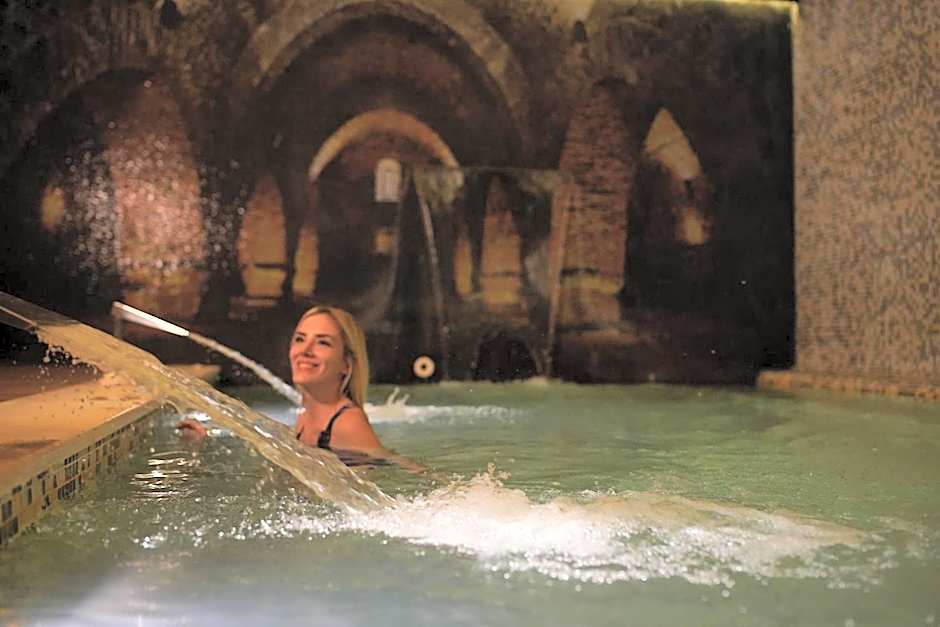 Almira Hotel Thermal Spa & Convention Center