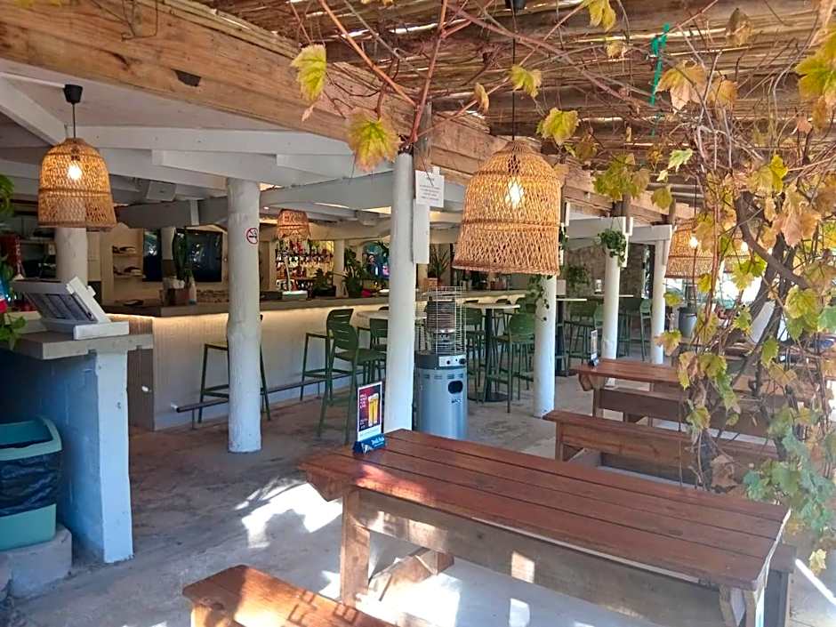 The Riverdeck Accommodation and Backpackers