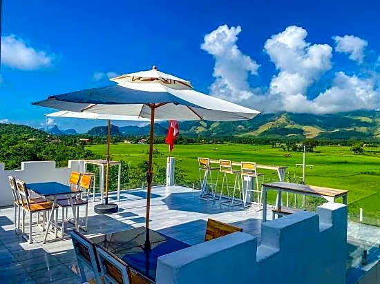 Pavilion Pha Leuang & Bungalows