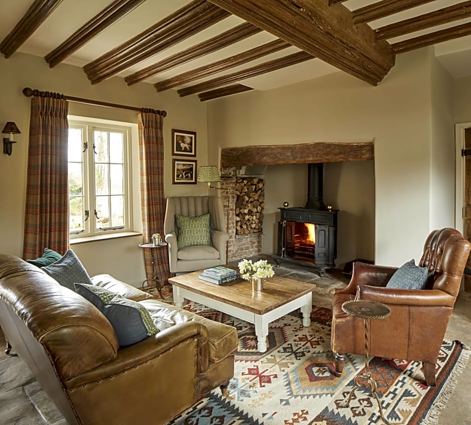Zdjęcie 1 z 18 — Orchard Cottage