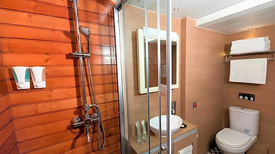 Bridal Tea House Hotel (Yaumatei)