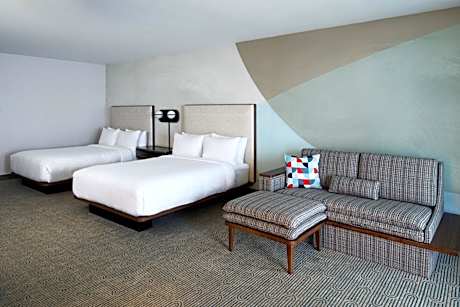 Guest room, 2 Queen, Sofa bed