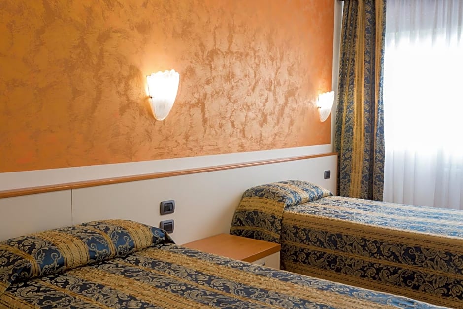 Hotel Airmotel