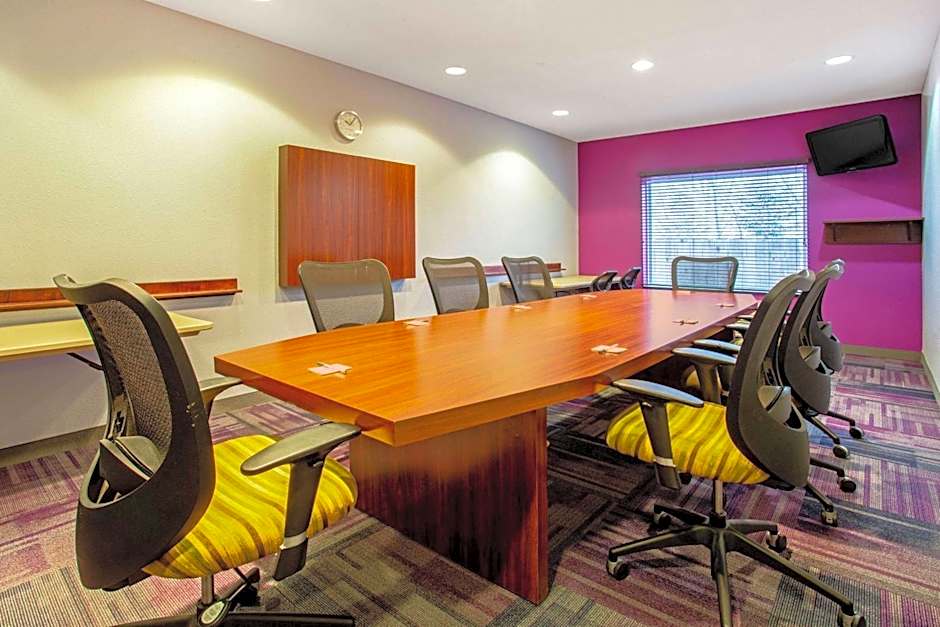 La Quinta Inn & Suites by Wyndham Bismarck