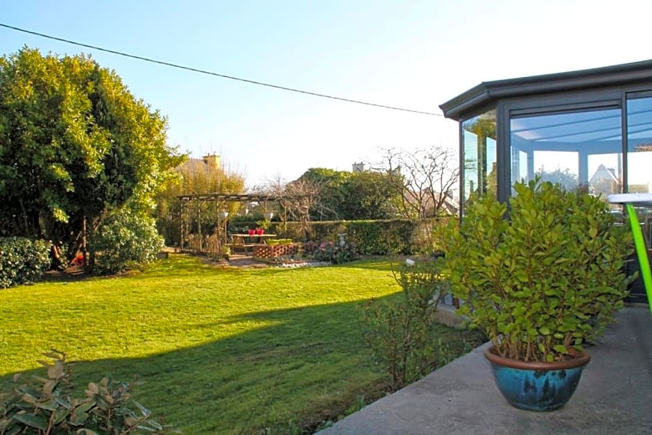 CHAMBRES D'HÔTES LOPERHET