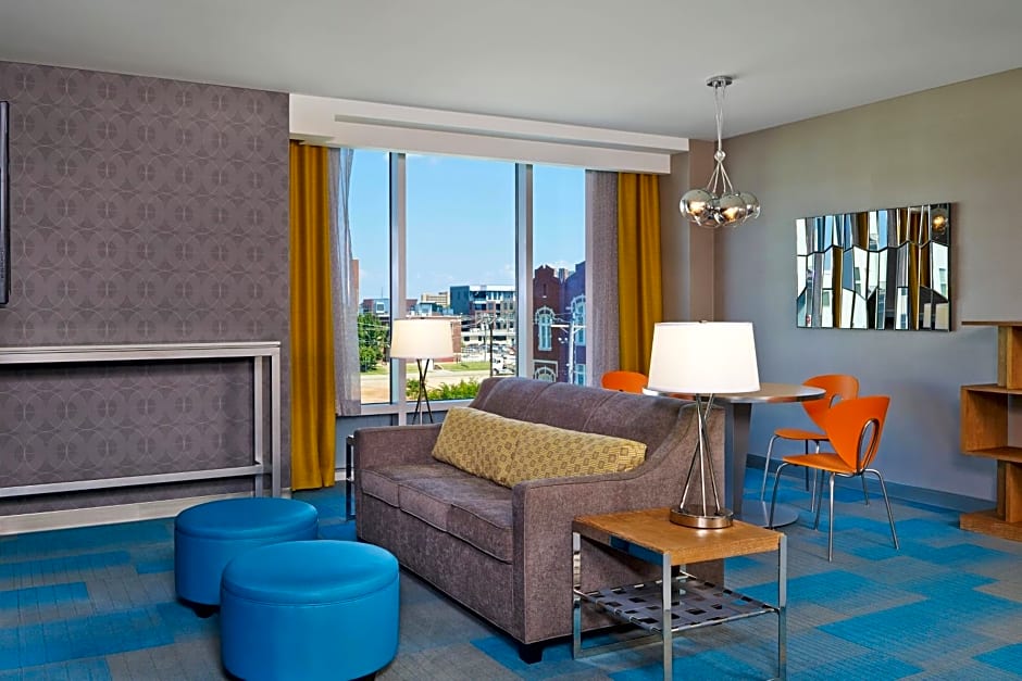 Aloft Oklahoma City Downtown – Bricktown