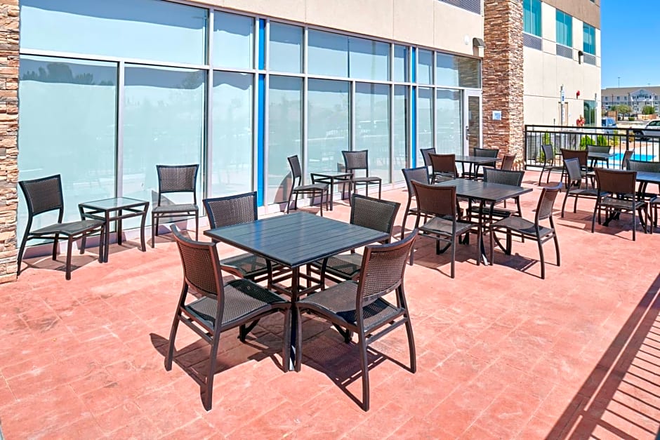 Holiday Inn Express and Suites El Paso East By IHG