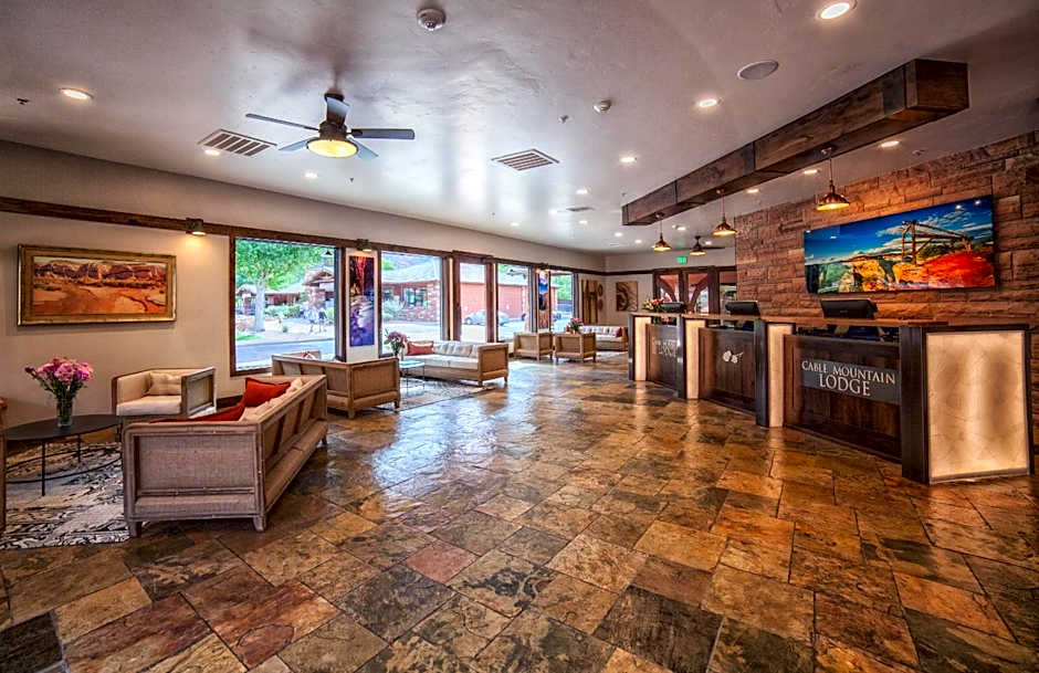 Cable Mountain Lodge