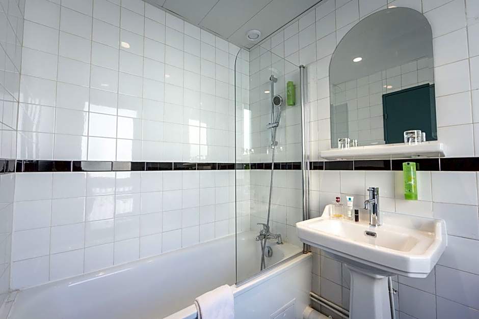 greet Marseille Centre Saint Charles