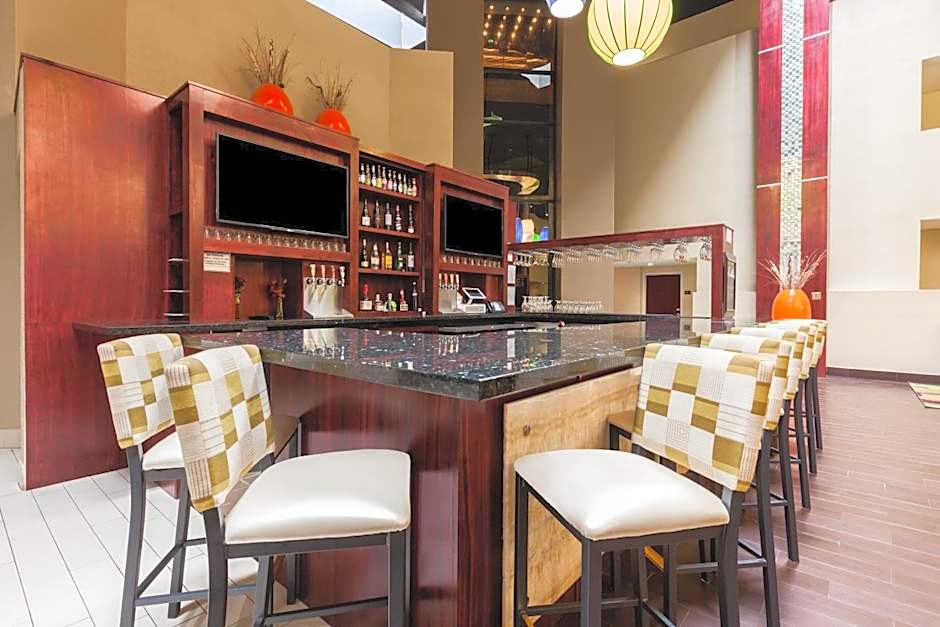 Holiday Inn Hotel & Suites Oklahoma City North By IHG