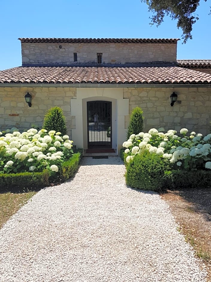 Les Néfliers chambre d'hôtes