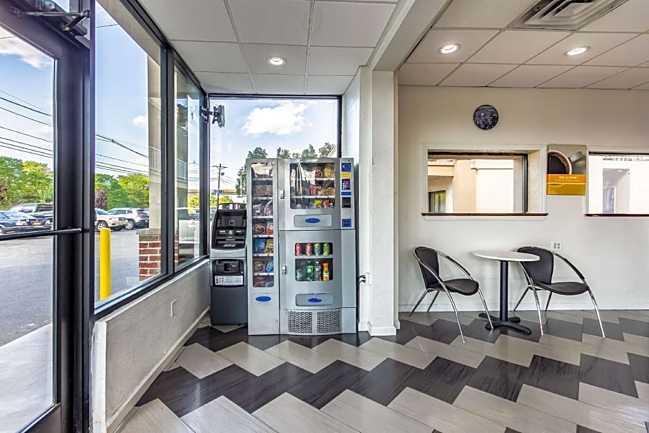 Motel 6 Elizabeth NJ Newark Liberty Intl Airport