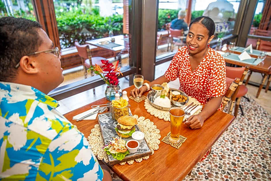 Tanoa Waterfront Hotel