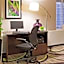 La Quinta Inn & Suites by Wyndham Oshkosh