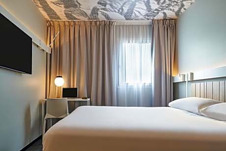 Standard Double Room - Disability Access