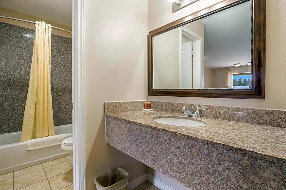 Americas Best Value Inn Refugio