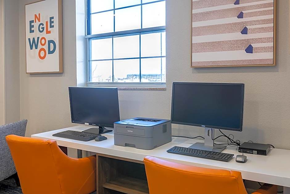 Holiday Inn Express & Suites Englewood - Denver South By IHG