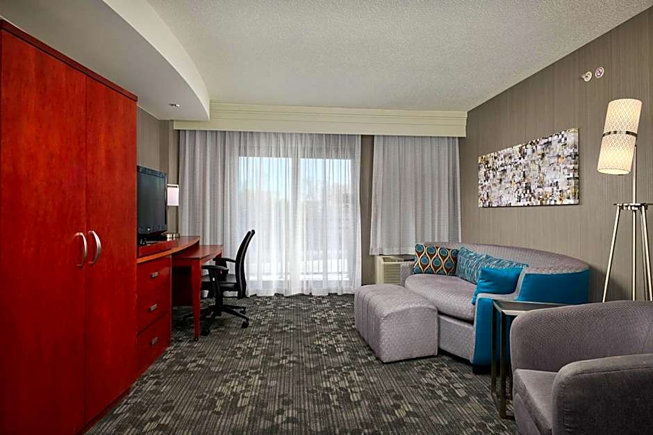 Courtyard by Marriott Bristol