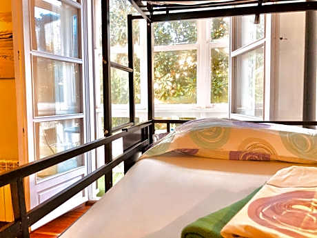 Mixed Dormitory Room