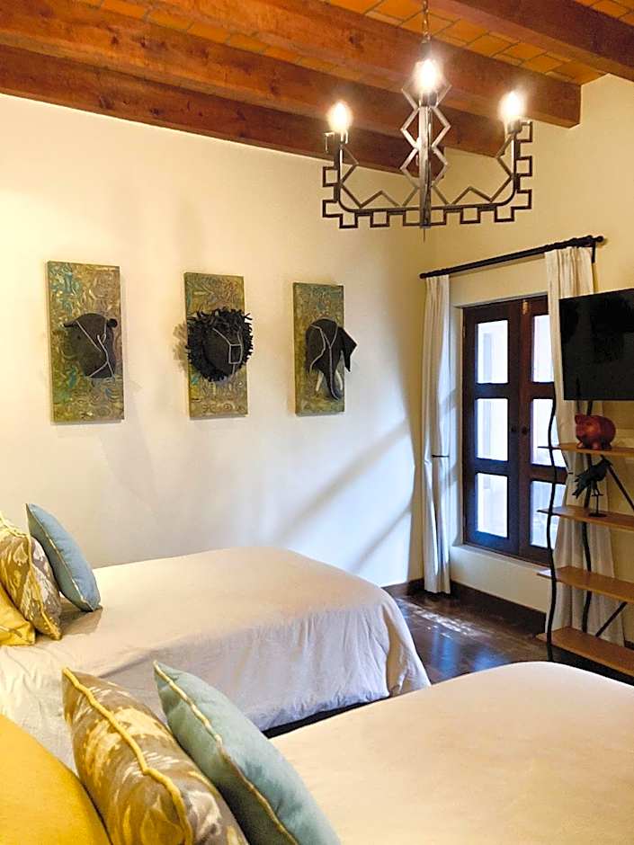 Exclusive Luxury Guest Center House