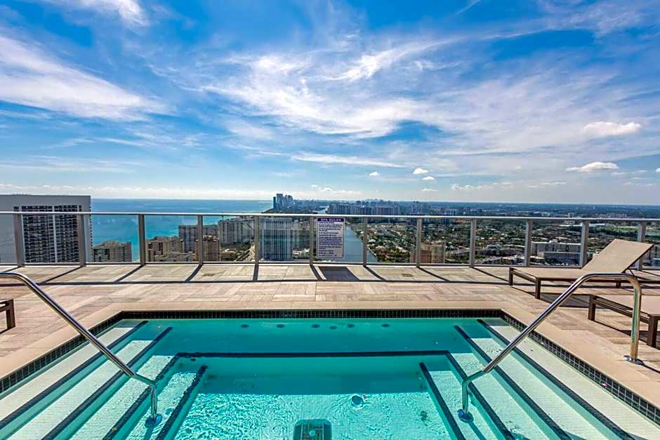 Amazing Apartments At H Beach House