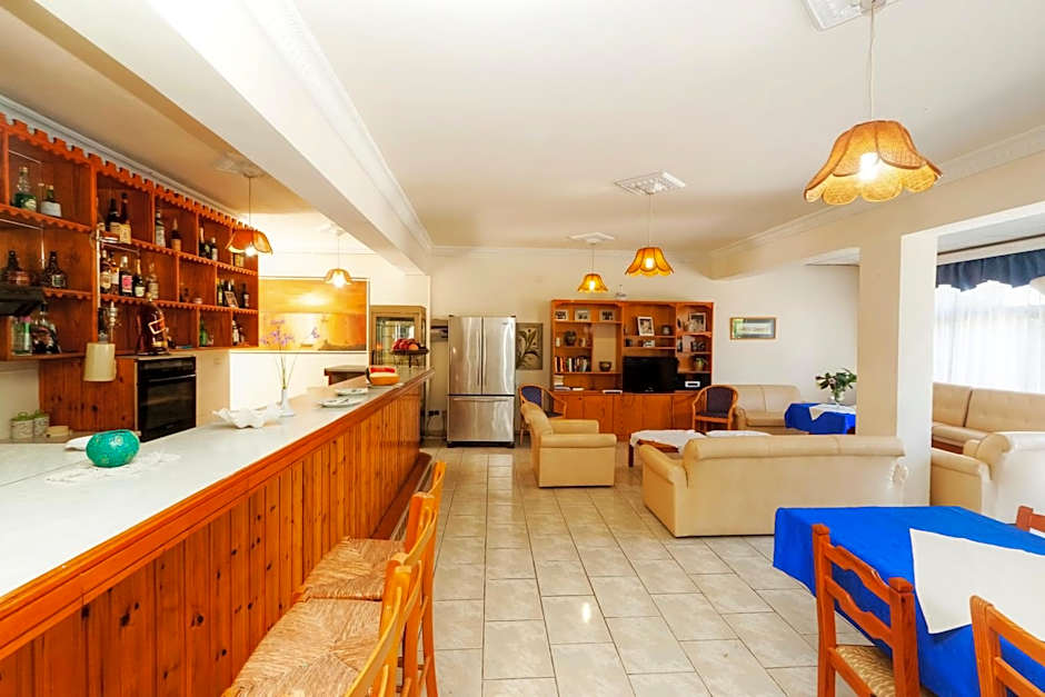 Follow The Sun Hotel Apartments