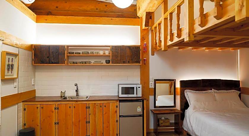 Samlockhon Hanok Guesthouse