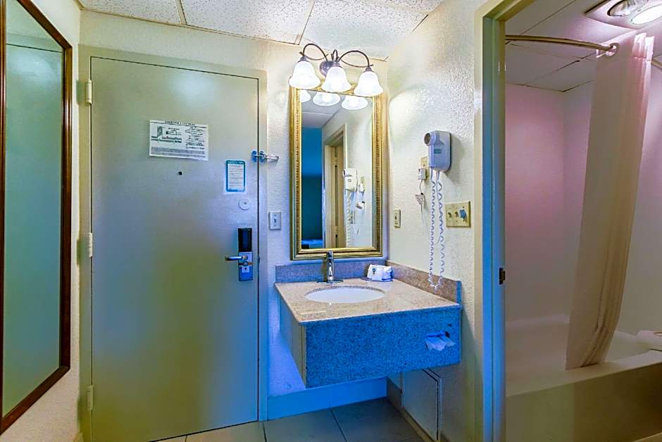 Quality Inn & Suites West Chester