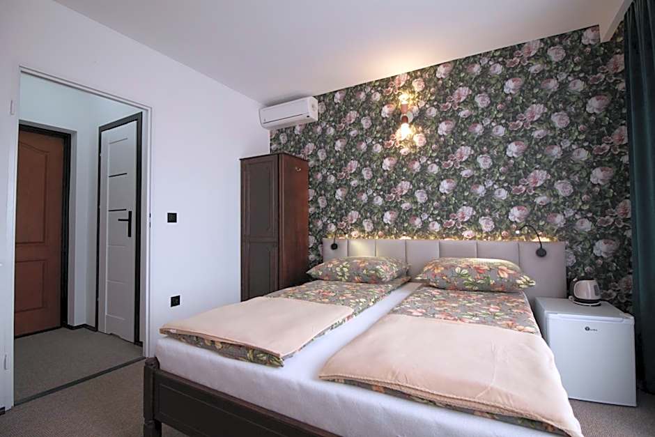 Motel Na Zbójeckiej 24h - MOP S7 Rabka-Zdrój