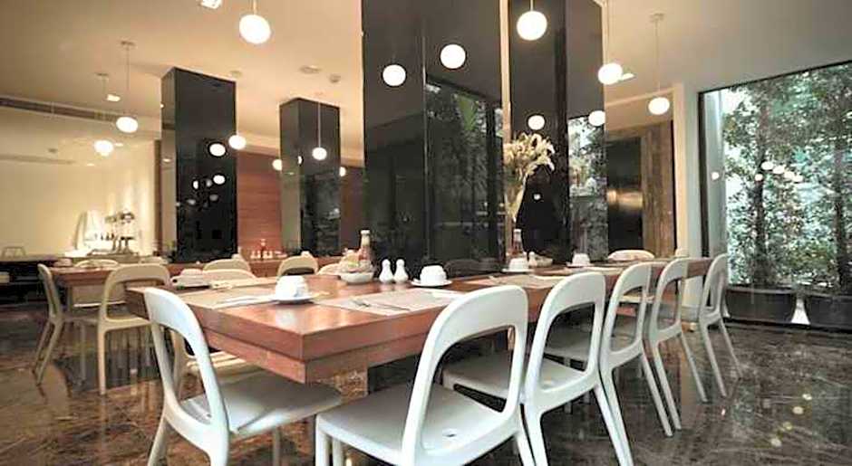 S33 Compact Sukhumvit Hotel