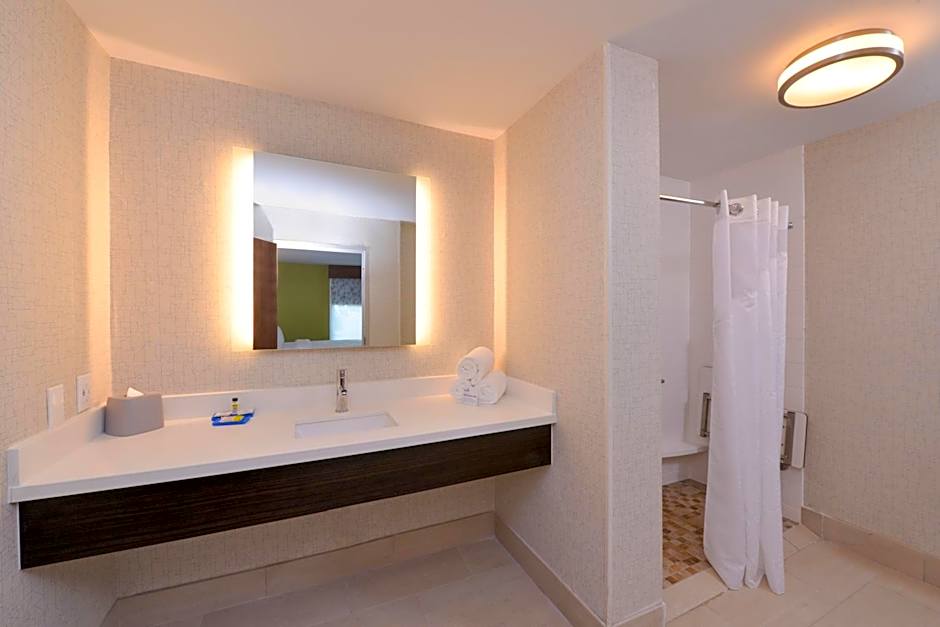 Holiday Inn Express And Suites Shreveport - Downtown By IHG