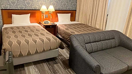 Standard Twin Room with Sofa - Non-Smoking