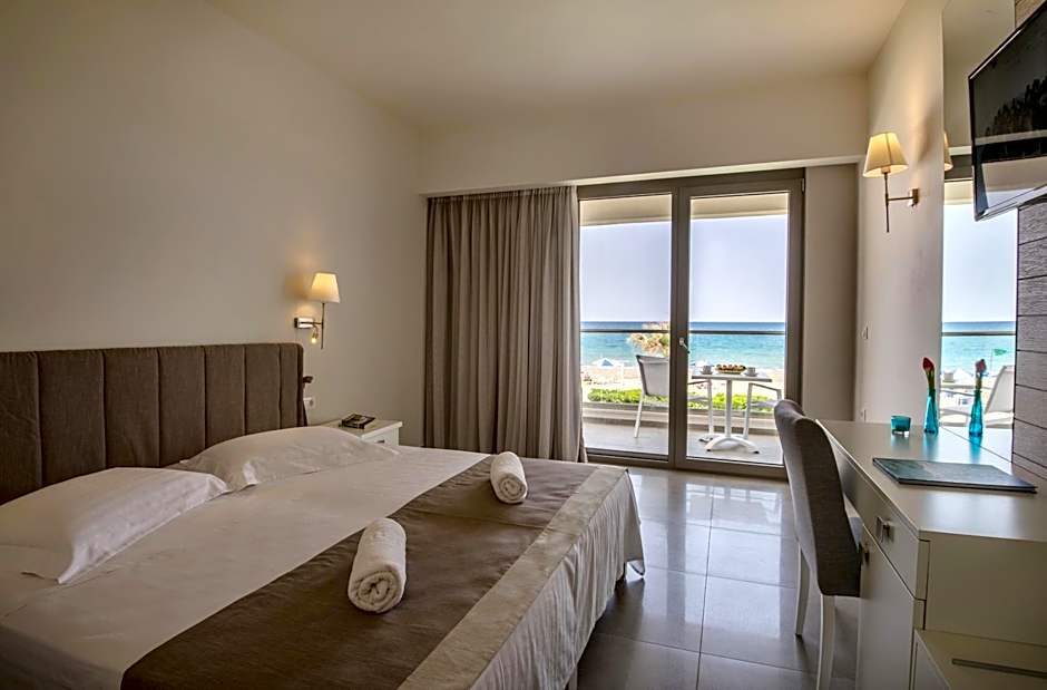 Iperion Beach Hotel