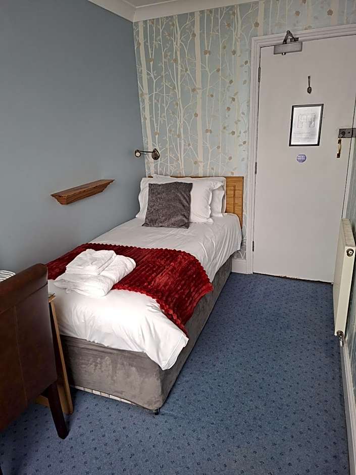 Photo 1 sur 6 de Single Room (Private Bathroom)