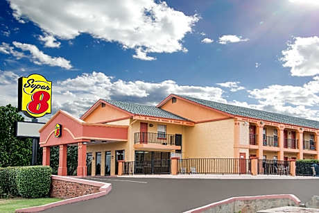 Super 8 by Wyndham Tulsa/Arpt/St Fairgrounds