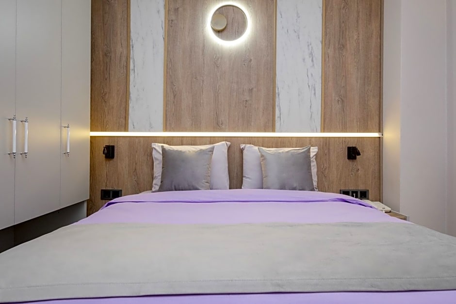 Lavender Airport Hotel