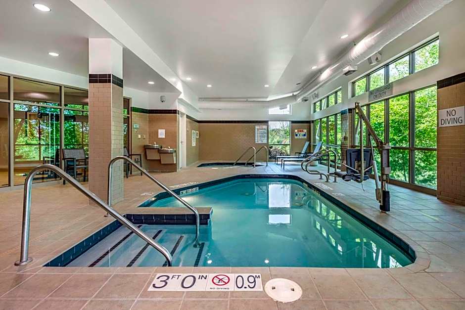 Cambria Hotel Madison East