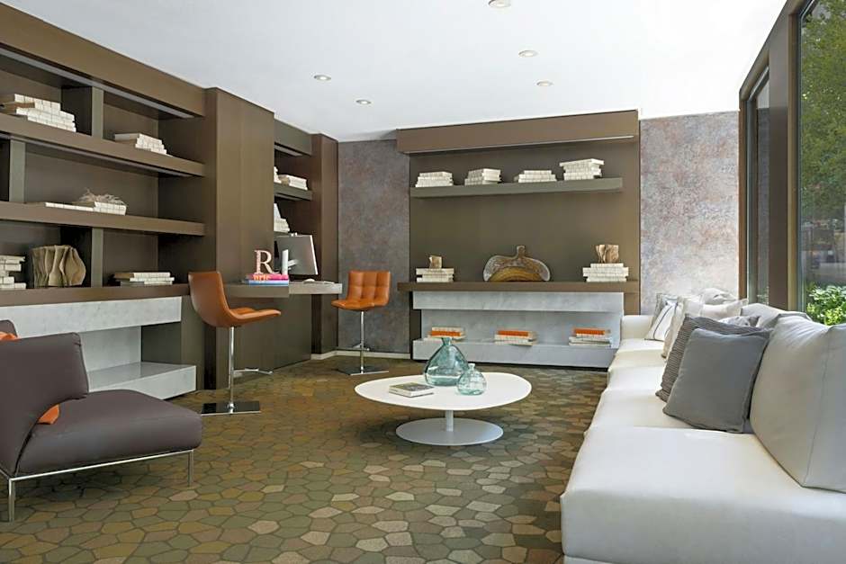 Renaissance by Marriott Barcelona Hotel