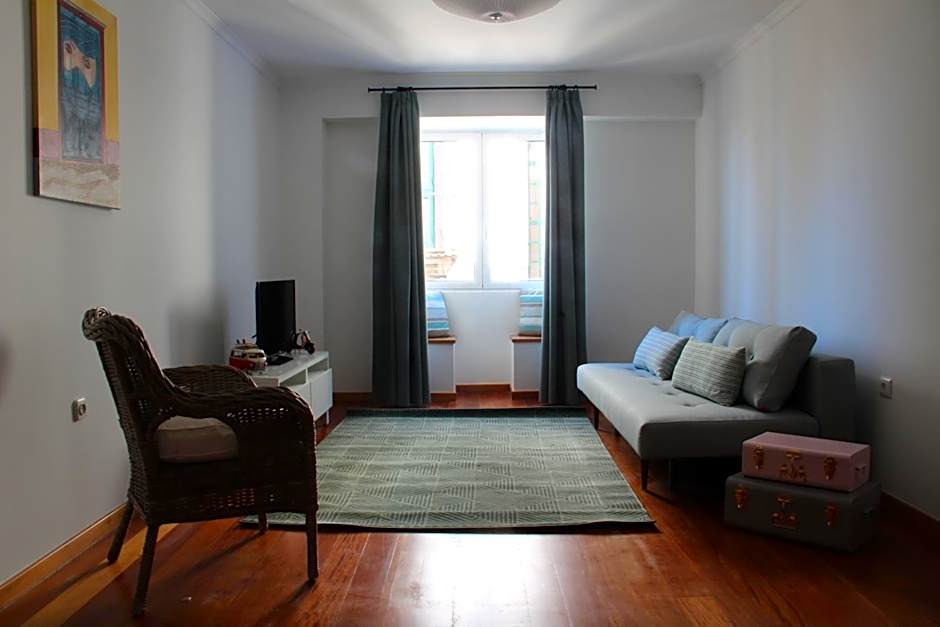 Travellers Pearl by Storytellers