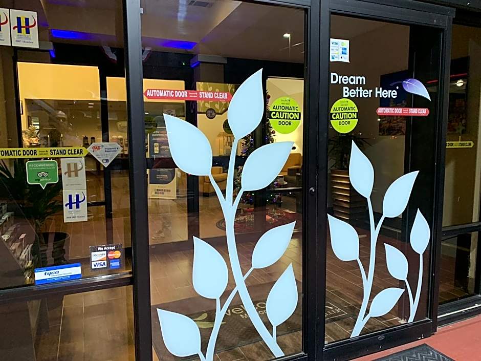 Days Inn by Wyndham McDonough