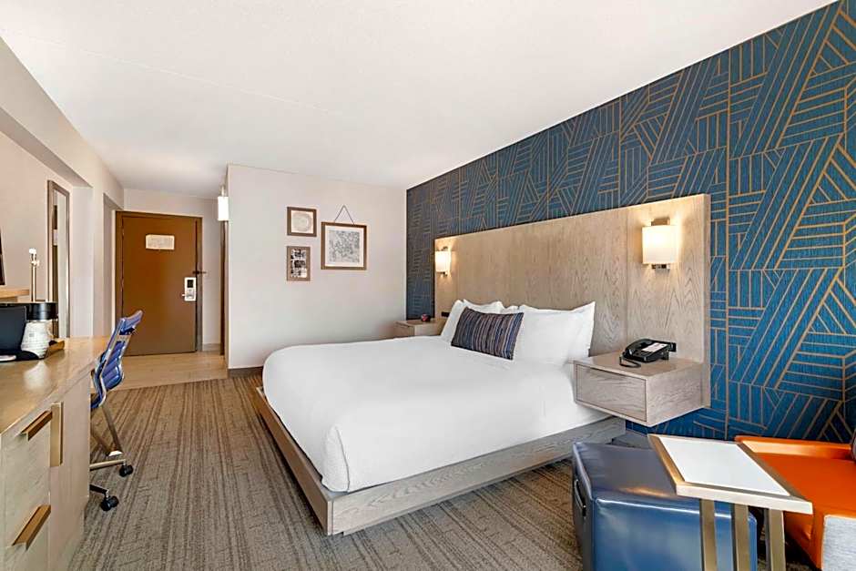 Best Western Plus Landmark Inn