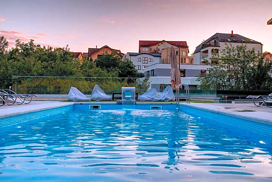 Panorama Deluxe Aparthotel