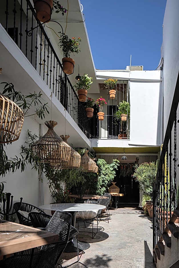 HOLT Hotel del Pueblito