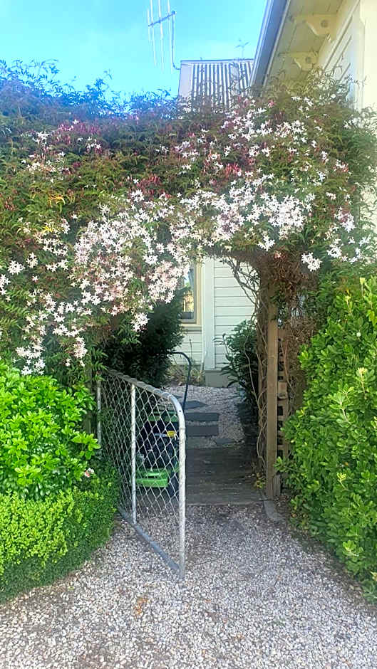 Century House B & B flatlette