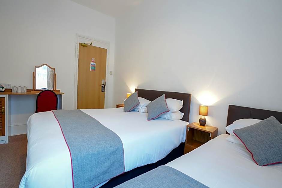 OYO Shanklin Beach Hotel