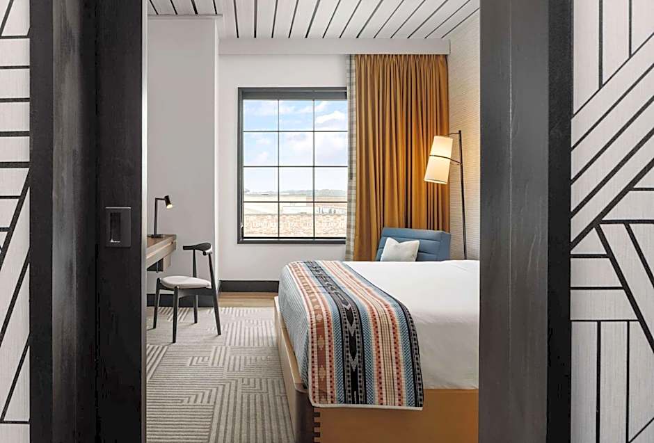 Hotel Tupelo, a Wyndham Hotel